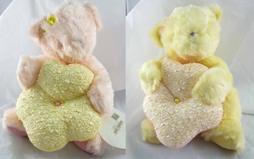 【震撼精品百貨】日本泰迪熊 玩偶 抱花,粉/黃 (共2款) 震撼日式精品百貨