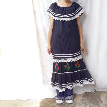 BajuTua /古著/ 墨西哥蕾絲翻領手工刺繡小禮服