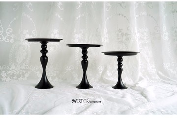 托盤 水果盤 餐盤 黑色蛋糕盤食物攝影道具歐式婚慶高腳鐵藝蛋糕架甜品台創意點心盤