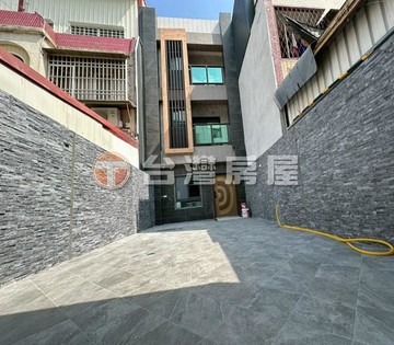 花蓮賣屋四寶媽!北昌全新四套房車庫別墅｜花蓮縣花蓮市國富三街