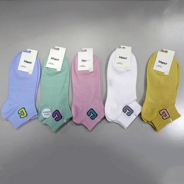 imaco 休閒運動風日系棉質短襪