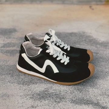 赫滋律動德訓鞋-黑墨。Bubble Nara波波娜拉。NALF02