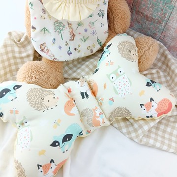 毛絨絨動物。蝴蝶枕 推車枕 嬰兒枕 寶寶枕