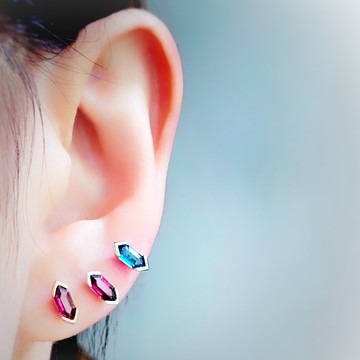 長六角玫瑰榴石電鍍18K金純銀耳釘耳環