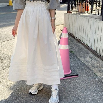 MOCO韓版甜美鬆緊腰荷葉蕾絲花邊高腰鬆緊腰排釦大擺裙長裙