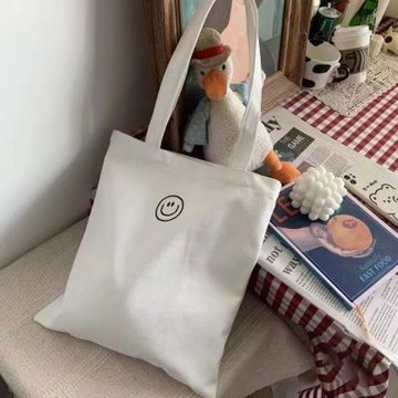 【素包包】單肩包 法式簡約笑臉黑白色通勤收納拉鍊側背袋(23035)