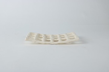 /一格一格/ 手捏陶瓷肥皂架