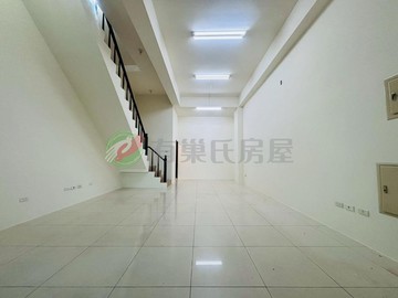 梧棲未來捷運藍線輕屋齡透天店面｜台中市梧棲區忠義路