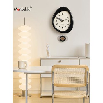 Mandelda免打孔奶油風客廳鐘表掛鐘現代簡約餐桌大氣創意時鐘掛表