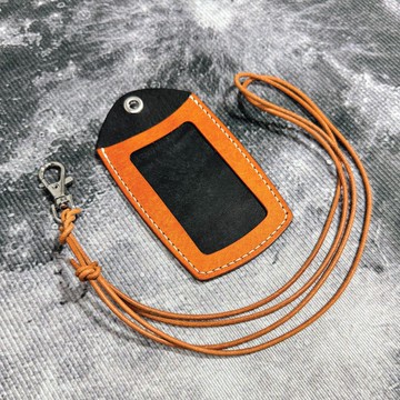 皮革掛頸證件套 - 直立式識別證 - 附可調節頸繩 - 包刻字壓字