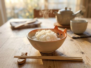 手作柴犬飯碗 - 帶有個性曲線 | 日本陶藝
