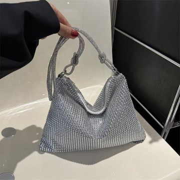 流行水鉆包包女2023新款高級感洋氣單肩腋下包小眾鏈條斜挎水桶包