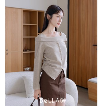 【秋冬新品】BeLLA  一字領造型上衣 卡其