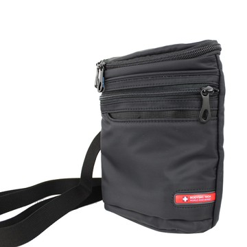 BODYSAC-黑色防水機能小側背包 b1501