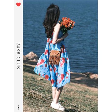 超火復古垂墜感清新藍色郁金香吊帶連衣裙女夏2023新款不規則裙子