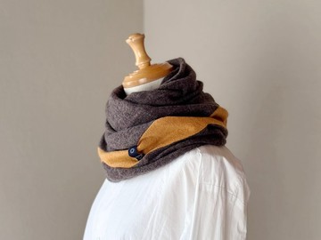 披覆溫度的溫柔。純喀什米亞扭結可翻面圍脖 [Obi Design] 摩卡棕 / 芥末黃