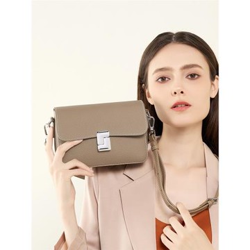 法國MKDA小方包女2024新款高級感真皮豆腐包包洋氣百搭單肩斜挎包