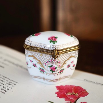 西班牙 Del Prado 歐洲古典花卉小瓷盒