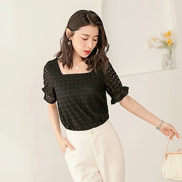 OB嚴選-Ｖ高顏值．方領氣質蕾絲荷葉袖上衣