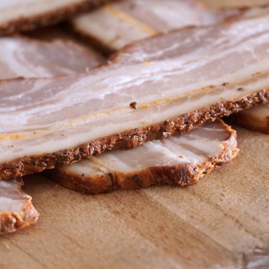 無添加・砂糖不使用 放牧豚の豚肉使用 高品質 厚切り スモーク ベーコン スライス 200g x 3パックセット 合計600g ホルモン剤や抗生物質一切不使用
