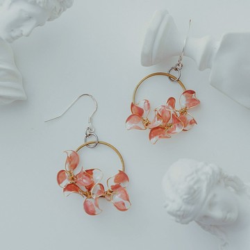 【解夢花-鮭魚粉】垂墜耳環 | 水晶花飾品