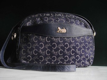 輝煌年代 OLD ERA _早期二手老包義大利製CELINE馬車老花肩背包