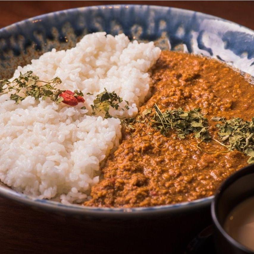 豚挽肉と唐辛子の薬膳カレー