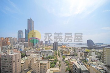 收藏美景★稀少釋出☆亞灣海景首排邊間3+1房附車位｜高雄市苓雅區永泰路