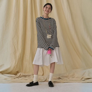 復古奶鹽白條紋長袖 / 螺紋撞色休閒設計 / 日系寬鬆百搭上衣