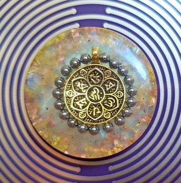 六字真言奧剛能量隨身盤 | 附絨袋