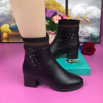 真皮粗跟短靴女中跟2023年新款百搭棉鞋女冬季加絨保暖馬丁靴女靴