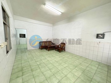 右昌國小近軍校路商圈靜巷需翻修透天｜高雄市楠梓區軍校路