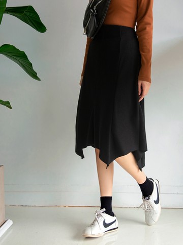 保暖針織磨毛後鬆緊不規則裙擺中長裙