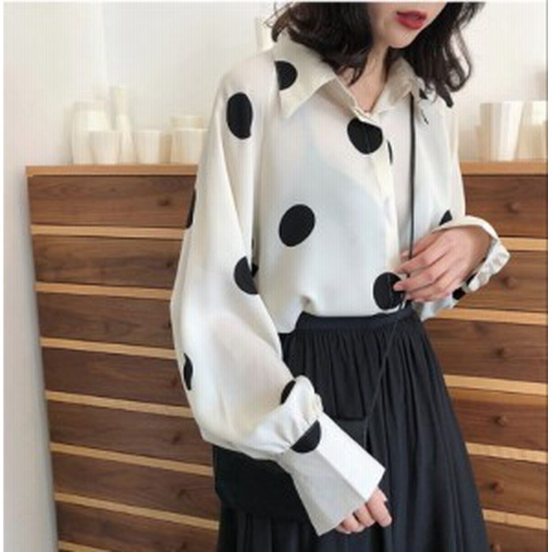 レトロ 大きめドット ブラウス シャツ レディース ドット柄 ドット トップス クラシカル オシャレ モノトーン アクセント Yシャツ とろみ 通販 Lineポイント最大1 0 Get Lineショッピング