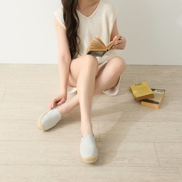 | 新品上市・夏日必備 | 迷霧藍 素色系列草編鞋 +Plus