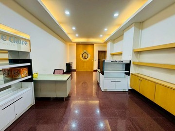 草屯中山街震後自地自建肯德基旁店住｜南投縣草屯鎮中山街