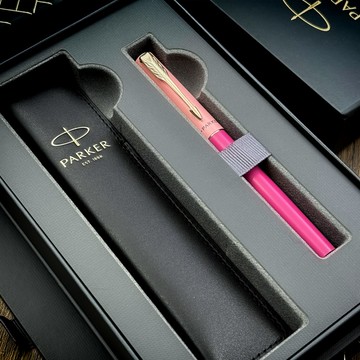 PARKER 威雅XL系列 夢幻粉（限定）鋼筆 真皮筆套禮盒組