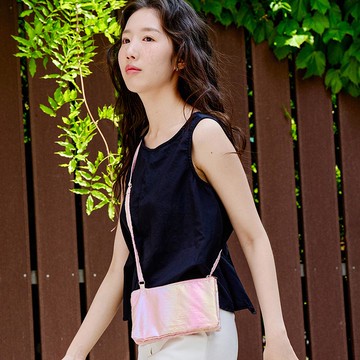 韓國 ithinkso - 多夾層輕量尼龍斜背包/旅遊護照包-炫彩粉 (20X12CM)