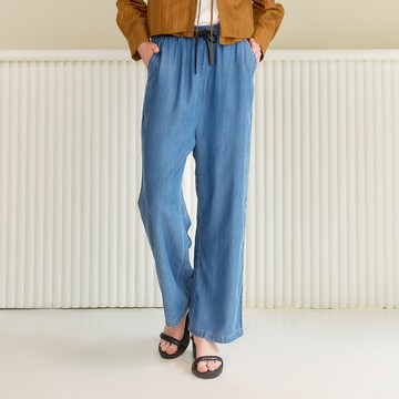 OUWEY歐薇 繫帶萊賽爾寬直筒牛仔褲(藍；S-L)