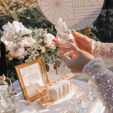 【婚禮互動式回禮體驗 - Sanitizer Bar】個性化天然消毒噴霧調配