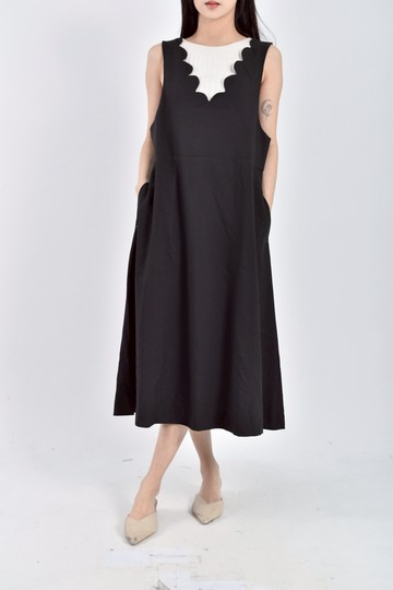 (L) pou dou dou質感吊帶黑色長裙