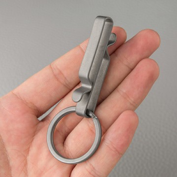復古簡約 鈦合金男士腰掛鑰匙扣掛件 穿運動褲腰帶皮帶鎖匙圈環