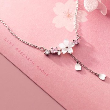 【ANGEL】貝殼櫻花韓風垂墜鍍銀項鍊(銀色)