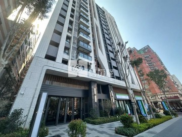 興大國圖館｜上和苑8米面寬挑高店面雙平車｜台中市南區南平路