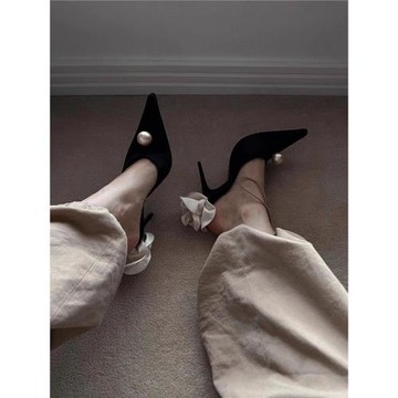 獨家私藏~丨SICHEII丨7日瀏覽數過萬，新款尖頭珍珠高跟半拖鞋