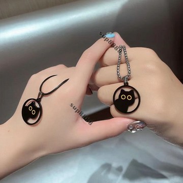 桃園出貨【夜的小黑貓】項鏈男女生高級感小衆精緻鈦鋼情侶弔墜配飾不褪色