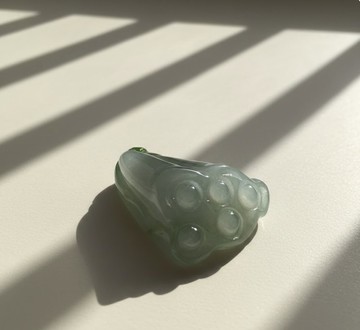 【佳偶天成】冰種飄綠花翡翠蓮藕 |  裸石 | 天然緬甸玉翡翠A貨