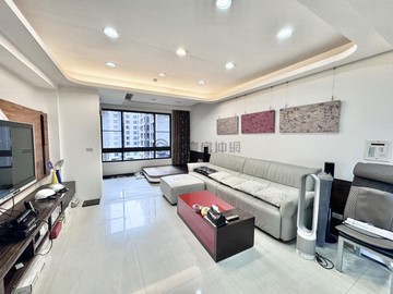 鄉林君悅｜邊間質感大四房｜雙休旅車位｜台中市西區忠明南路