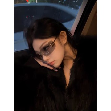 無框曲面女y2k輕奢千金風墨鏡