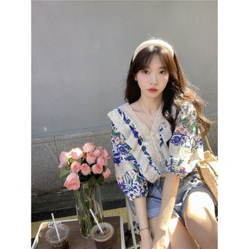 絮色復古民族風V領蕾絲花邊拼接碎花泡泡短袖襯衫女夏季新款上衣